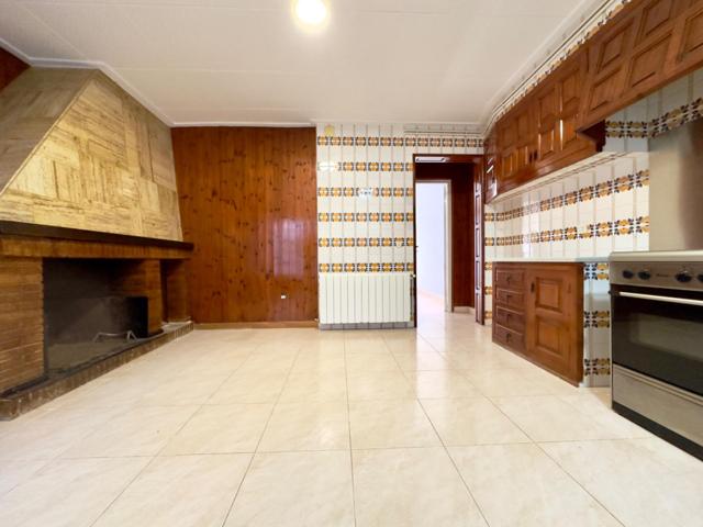 CASA CON POTENCIAL EN SANT JOAN DE PALAMÓS CON CHIMENEA Y TERRAZA CON BARBACOA photo 0
