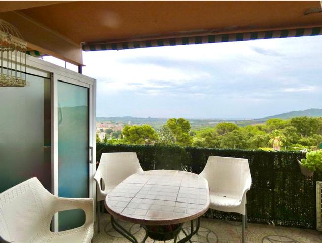 CALONGE: APARTAMENTO CON HERMOSAS VISTAS AL MAR Y A LA MONTAÑA. photo 0