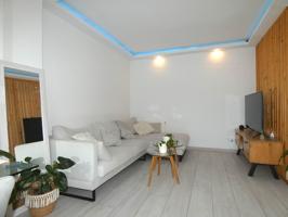 CALONGE: Un amplio y acogedor ATICO DUPLEX. 93 m2. + 8 m2. de terrazas apróx. en el centro de Calonge photo 0