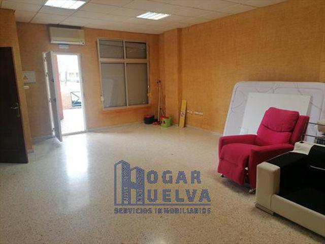 Local en venta en Huelva de 74 m2 photo 0