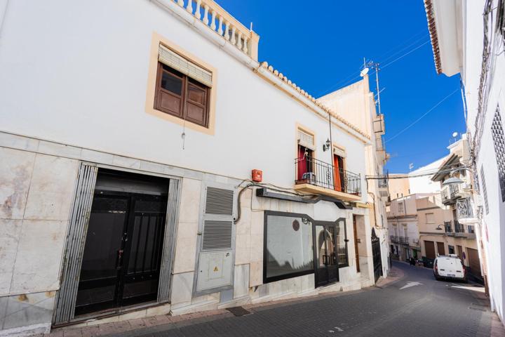 Casa de pueblo en el centro de ORGIVA , con dos locales comerciales photo 0