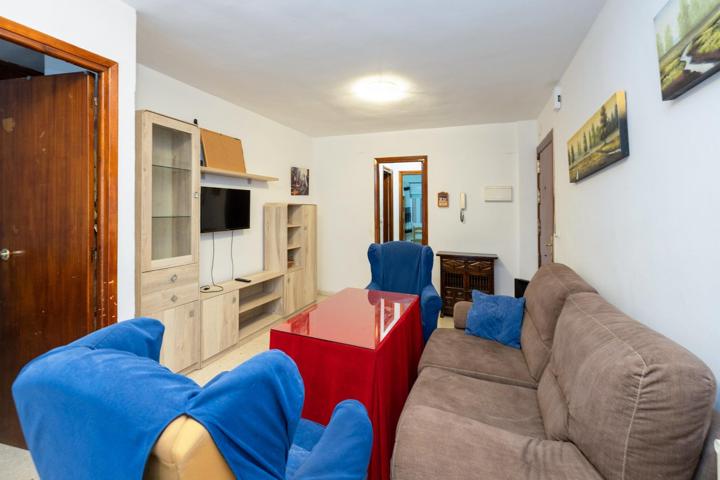 Estupendo piso en venta en calle Gran Capitan photo 0