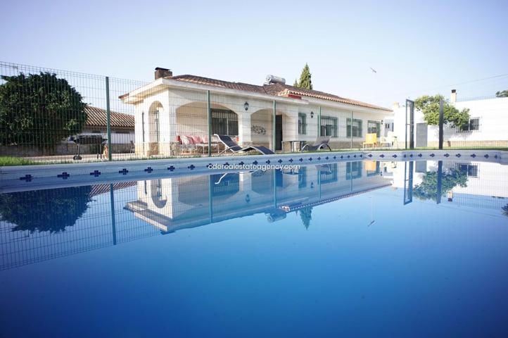 Villa En alquiler en El Puerto de Santa María photo 0