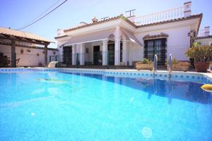 Villa En alquiler en Chipiona photo 0