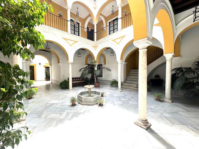Piso En venta en Encarnación-Las Setas, Sevilla photo 0