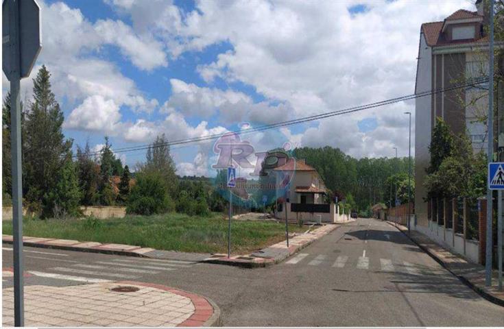 Terreno Urbanizable En venta en Sariegos photo 0