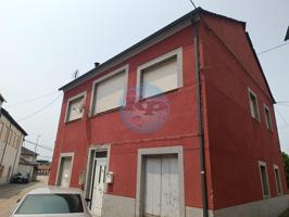 Casa En venta en Camponaraya photo 0