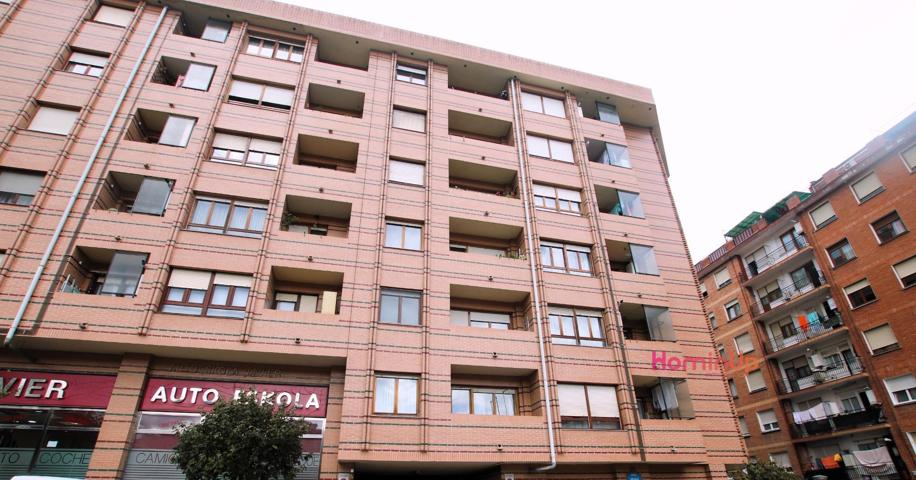 Se Vende Parcela de Garaje con trastero en Zona La Peña photo 0