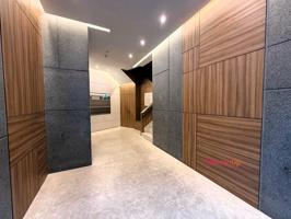 Se Alquila inmejorable Ático Reformado con 2 Terrazas en Zona Zabalburu photo 0