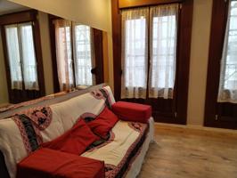 Se alquila coqueto apartamento por temporadas en pleno centro del casco viejo photo 0