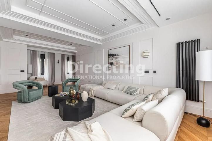 MAGNÍFICO PISO TOTALMENTE REFORMADO Y AMUEBLADO CON DOS TRASTEROS EN EL BARRIO DE CASTELLANA photo 0