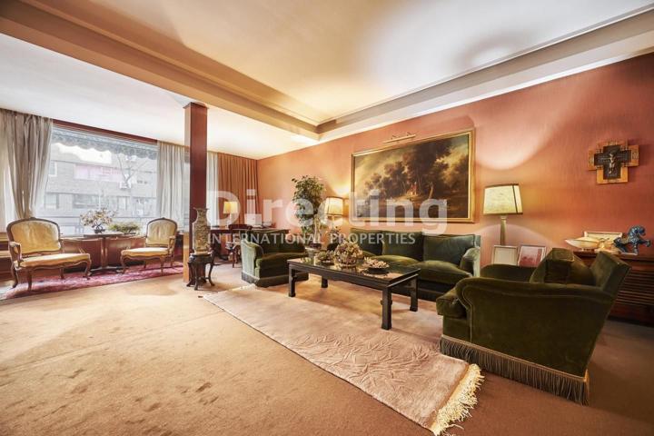 ALMAGRO - 321 M2 - POSIBILIDAD GARAJE EN FINCA - TERRAZA - EXTERIOR - 2 TRASTEROS photo 0