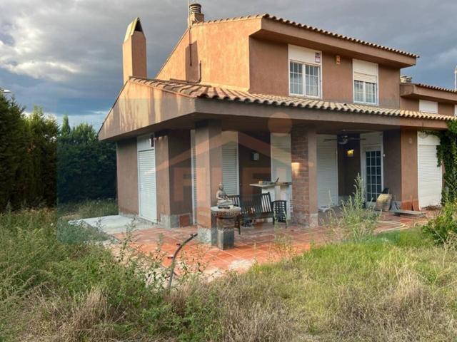 Casa adosada en venta en Sant Quirze del Vallès photo 0