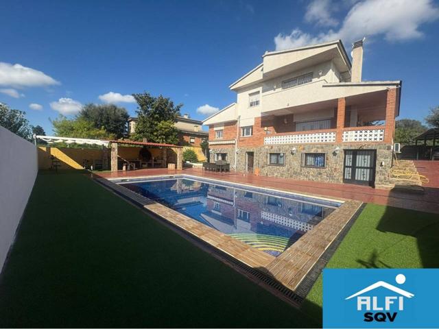 Venta de chalet unifamiliar en Can Pallars photo 0