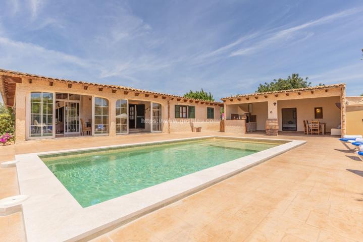 Casa en LLOSETA photo 0