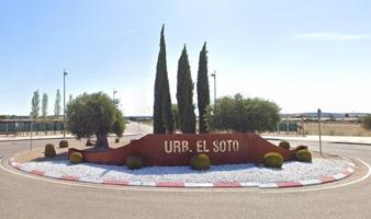 VENTA DE SOLAR EN URB. EL SOTO, Aldeamayor de San Martín photo 0