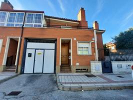 CASA ADOSADA EN VENTA EN TUDELA DE DUERO photo 0