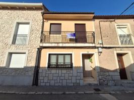 CASA EN VENTA EN MONTEMAYOR DE PILILLA photo 0