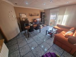 Piso En venta en Calle Indústria, Canovelles photo 0