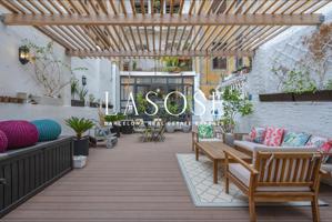Magnífico piso reformado con terraza privada en Raval photo 0