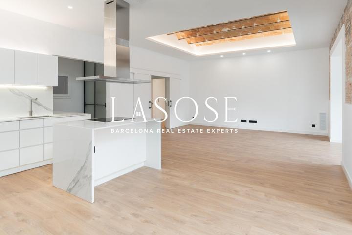 Elegante piso al lado de la Rambla Catalunya photo 0