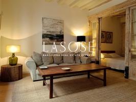 Encantador y rústico apartamento de 72m² en El Gòtic, Barcelona photo 0