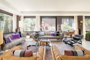 Espectacular vivienda de lujo con diseño funcional y acabados de alta gama photo 0