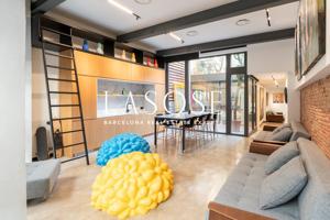 Una galería de arte convertida en hogar en pleno corazón de Barcelona photo 0
