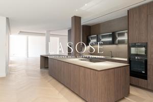 Exclusiva vivienda de alto standing en finca regia renovada photo 0