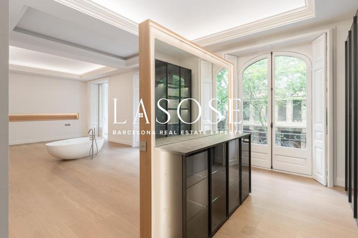 Exclusiva vivienda de alto standing en finca regia renovada photo 0