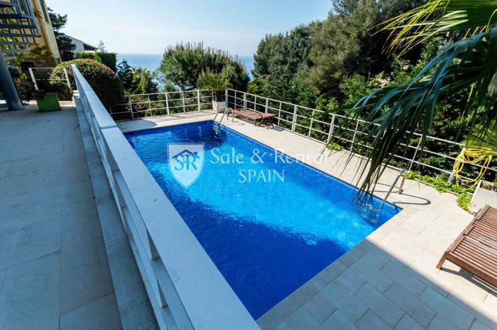 Villa En venta en Lloret de Mar photo 0