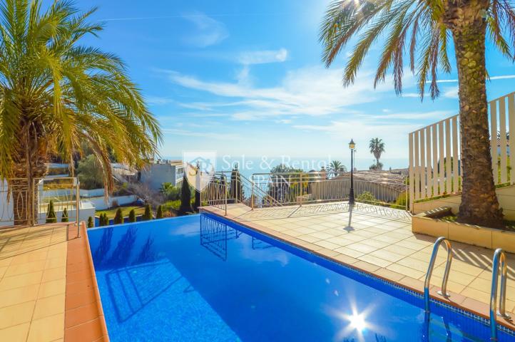 Villa En venta en Lloret de Mar photo 0