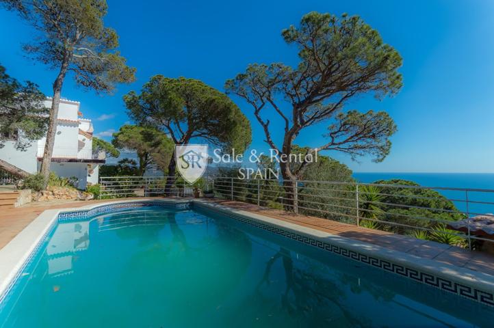 Villa En venta en Blanes photo 0