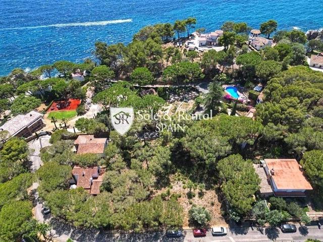 Villa En venta en Lloret de Mar photo 0