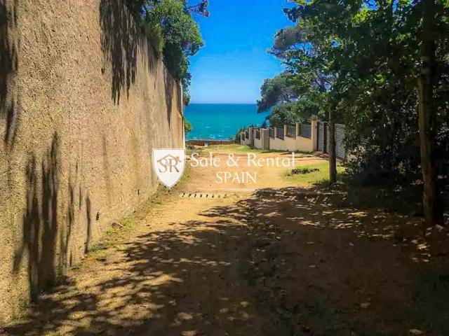 Villa En venta en Lloret de Mar photo 0