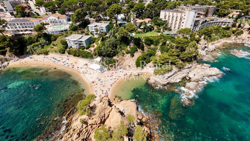 Villa En venta en Calonge photo 0