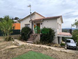 CASA PARCIALMENTE REFORMADA CON AMPLIO TERRENO Y VISTAS DESPEJADAS photo 0