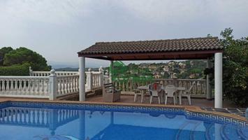 PRECIOSA VIVIENDA LISTA PARA ENTRAR A VIVIR Y DISFRUTAR photo 0