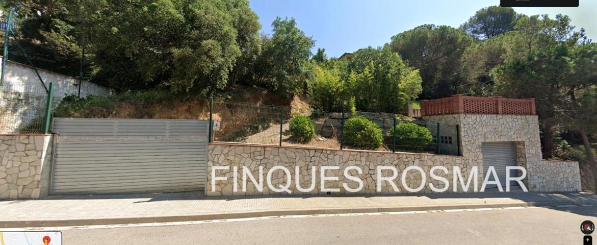 TERRENO URBANO EN LA ENTRADA DE LOS PINARES, A 50 m DE LA PARADA DE AUTOBÚS photo 0