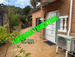 DISFRUTA Y GANA: VIVIENDA CON PISCINA, JARDÍN Y LICENCIA TURÍSTICA photo 0