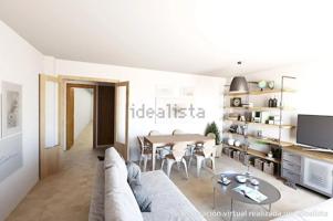 PISO EN VENTA EN EL CENTRO DE LLORET DE MAR. ¡PERFECTO PARA PERSONALIZAR A TU GUSTO! photo 0