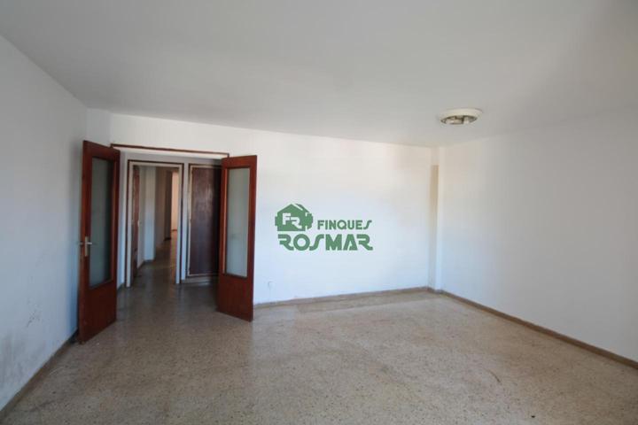 PISO EN VENTA EN EL CENTRO DE LLORET DE MAR. ¡PERFECTO PARA PERSONALIZAR A TU GUSTO! photo 0