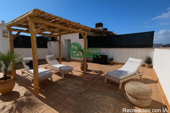 OPORTUNIDAD DE ÁTICO EN EL CENTRO DE LLORET DE MAR, CON PLAZA DE APARCAMIENTO INCLUIDA photo 0