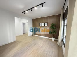 ENCANTADOR PISO EN PLANTA BAJA EN EL CENTRO DE PINEDA DE MAR photo 0