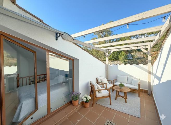 ¡ÁTICO DÚPLEX EXCLUSIVO CON TERRAZA PRIVADA, PARKING Y VISTAS PANORÁMICAS! photo 0