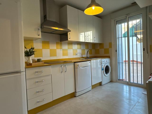 Piso con gran patio en el Barrio Alto photo 0