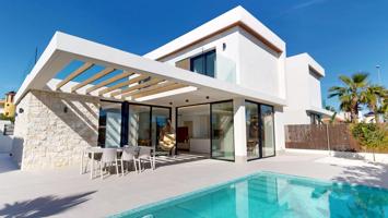 Espectacular villa en Lomas de Cabo Roig photo 0