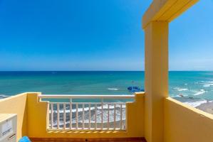 Magnifico duplex en primera linea en Campoamor photo 0