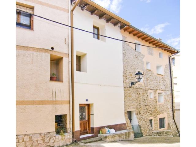 Casa En venta en Benabarre photo 0