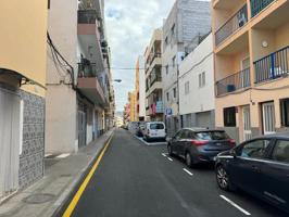 Local en el centro de Los Cristianos photo 0